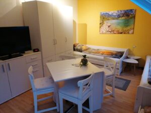 0f2f5e5b-c9f8-4bec-b103-79ba2278dc2e